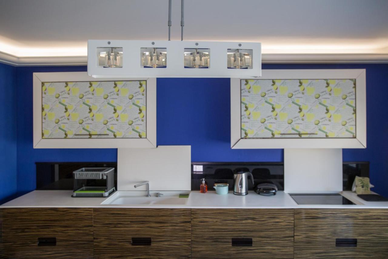 Spacious Modern Apartments With Great Rooftop View Athena Bagian luar foto