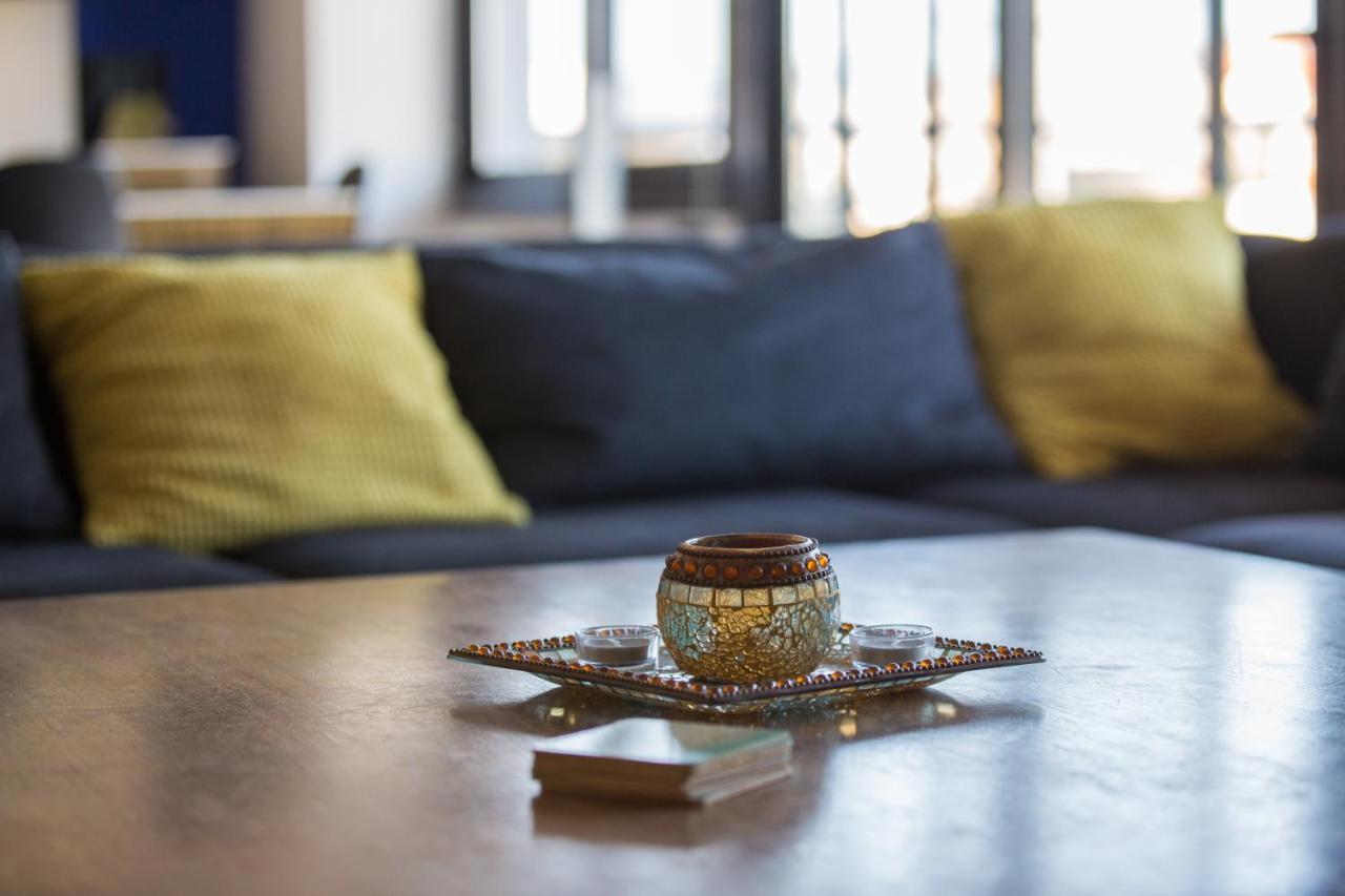 Spacious Modern Apartments With Great Rooftop View Athena Bagian luar foto