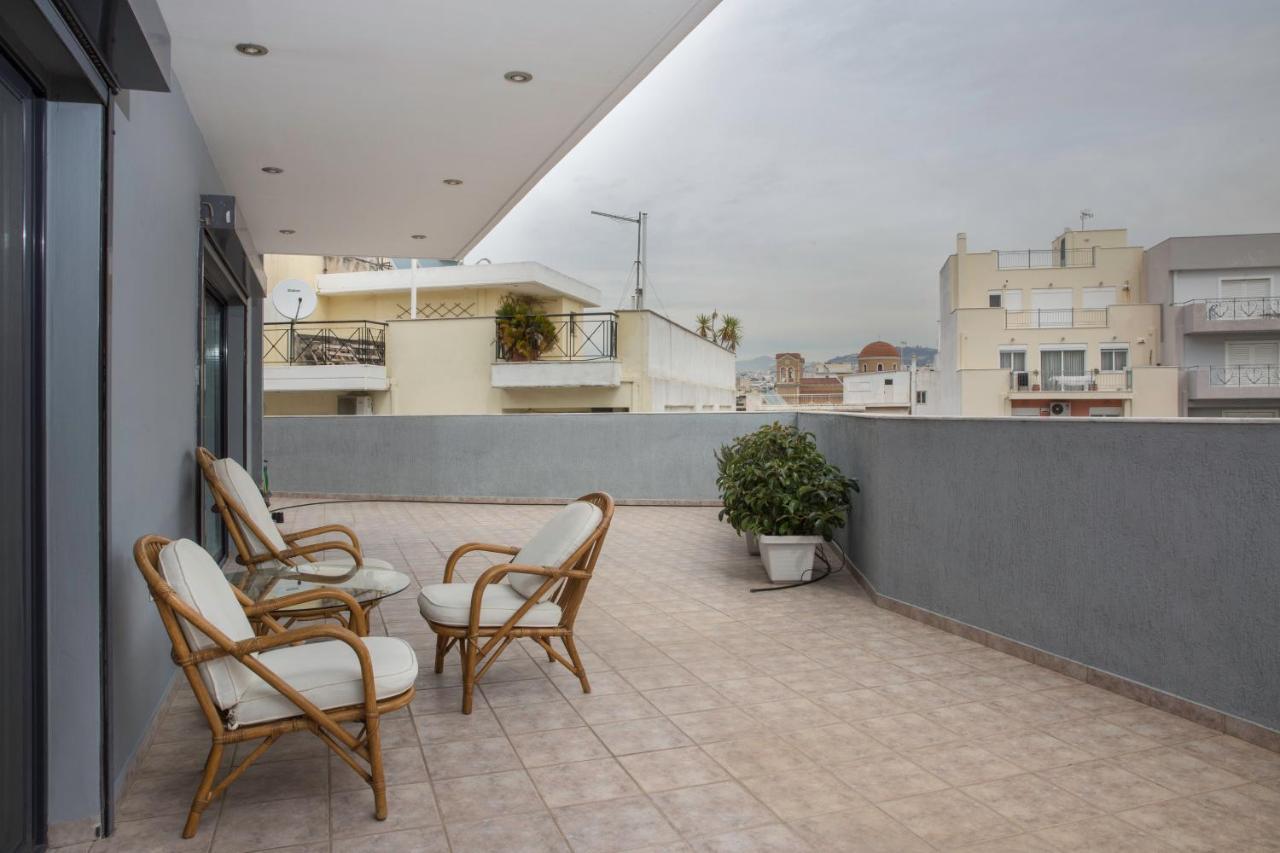 Spacious Modern Apartments With Great Rooftop View Athena Bagian luar foto